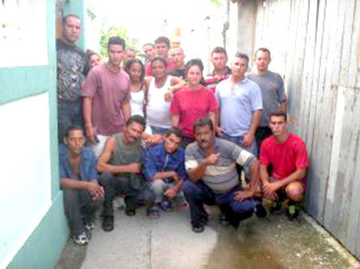 Balseros cubanos buscan en Honduras llegar a EE UU