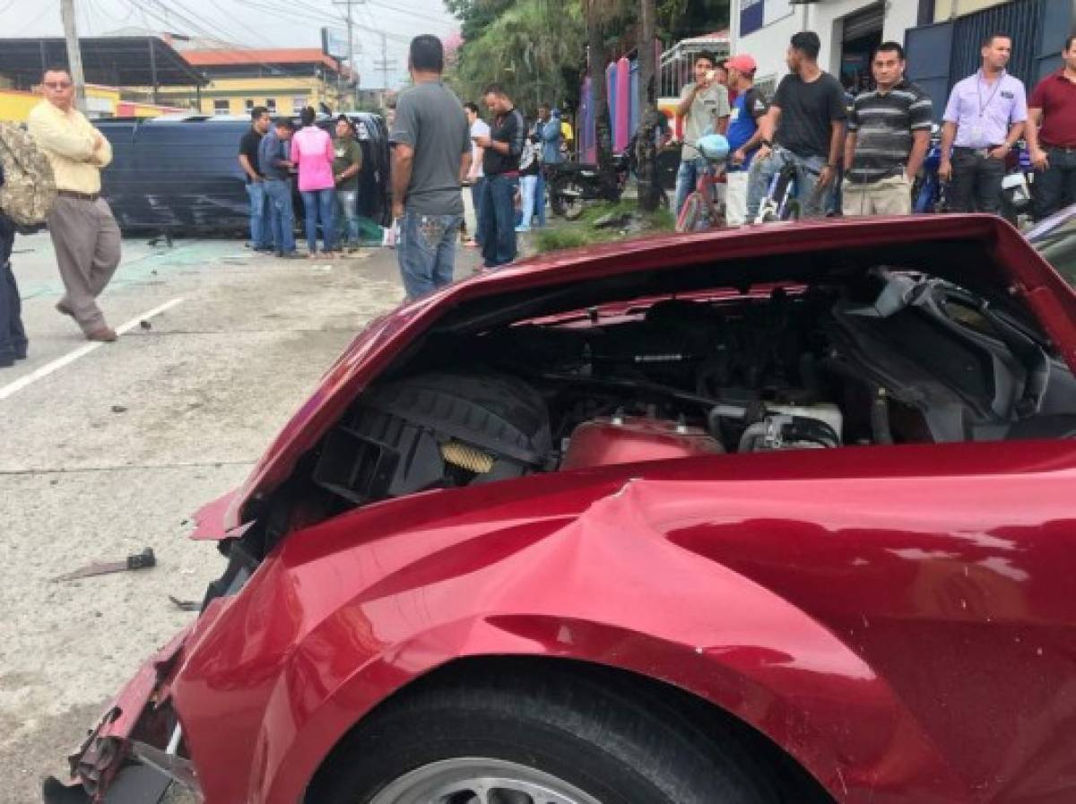 Al menos once personas resultan heridas en accidente de busito en San Pedro Sula