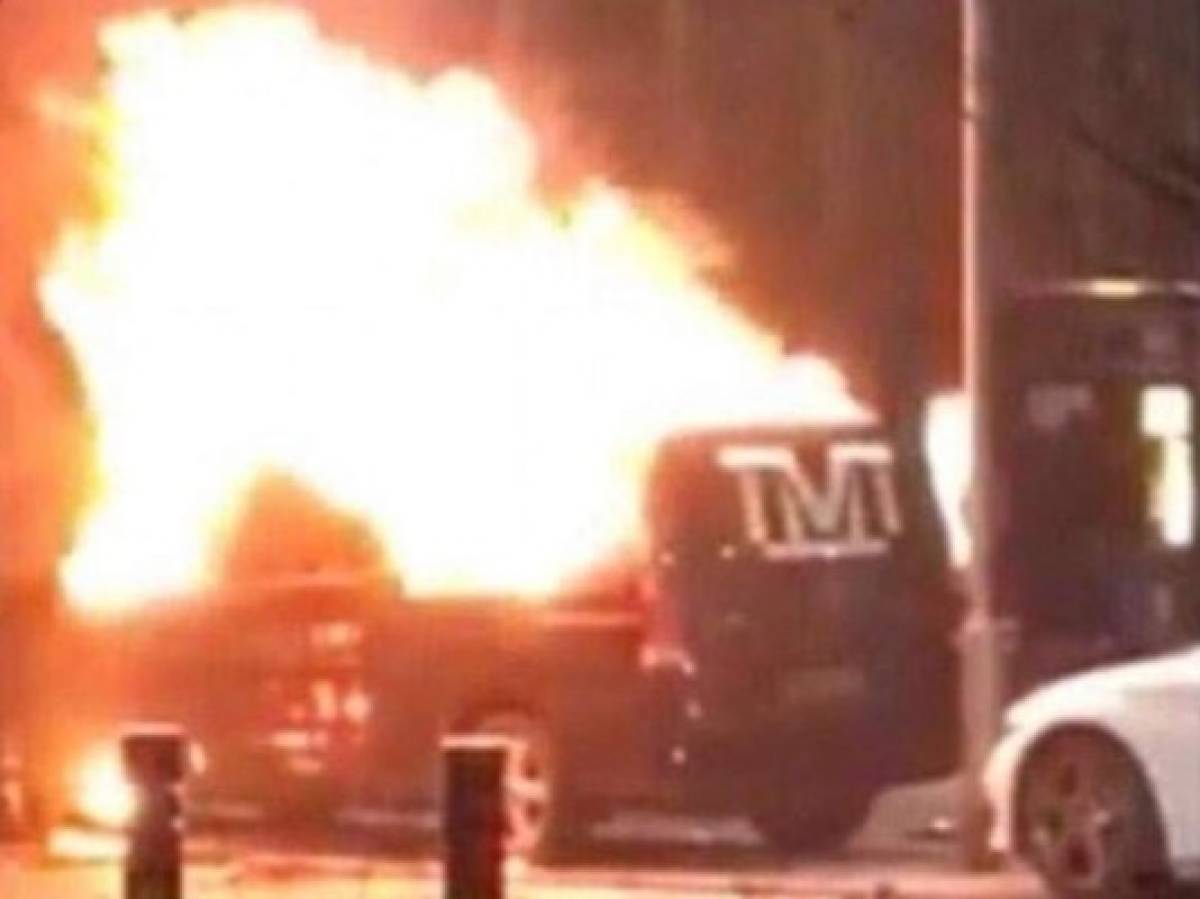 Novios celosos queman camioneta de Floyd Mayweather