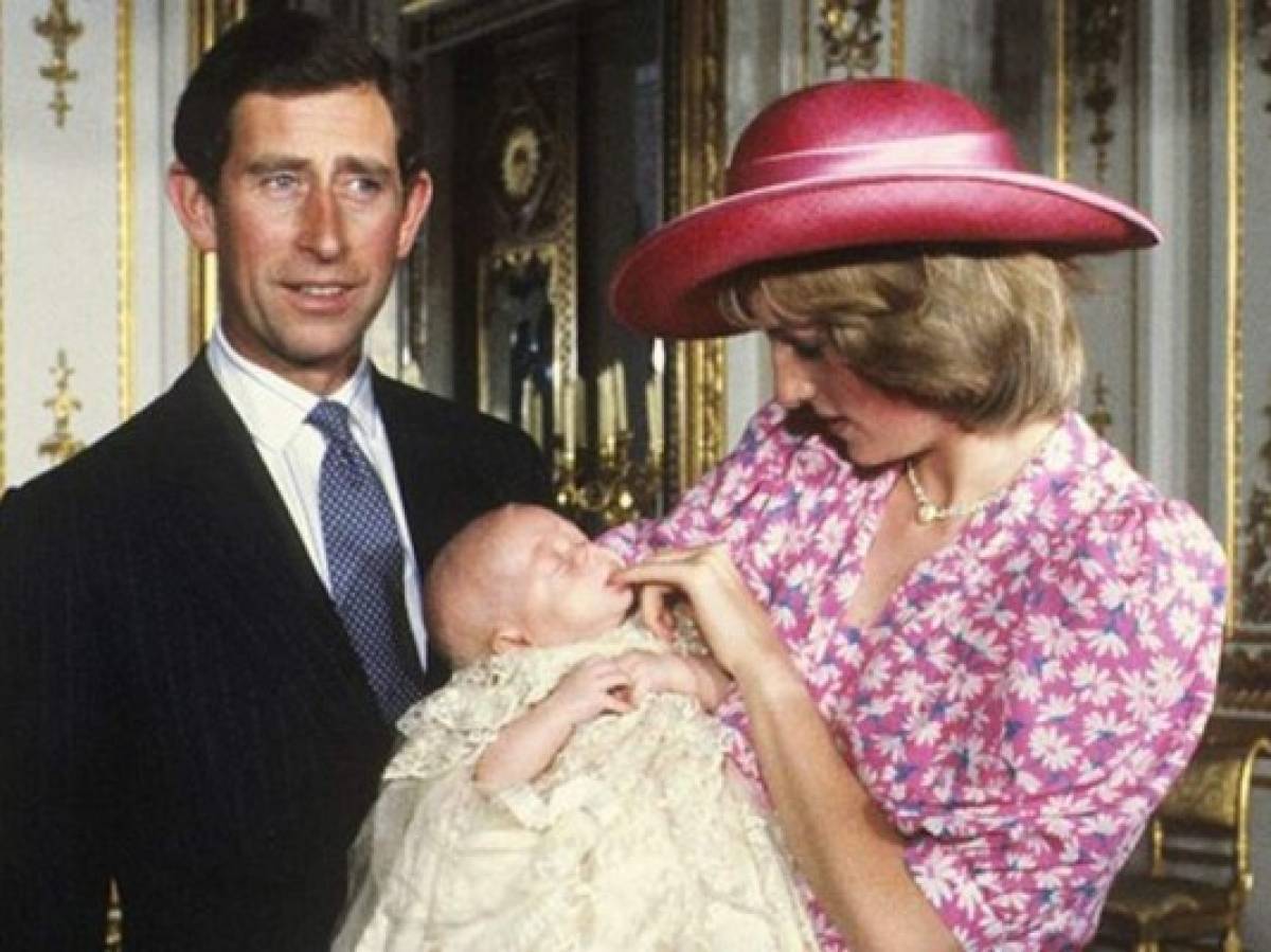 En esta imagen Diana vistió los mismos colores que Kate llevó en el bautizo de Archie por lo que muchos lo consideraron un tributo a la Príncesa de Gales. Foto: Instagram