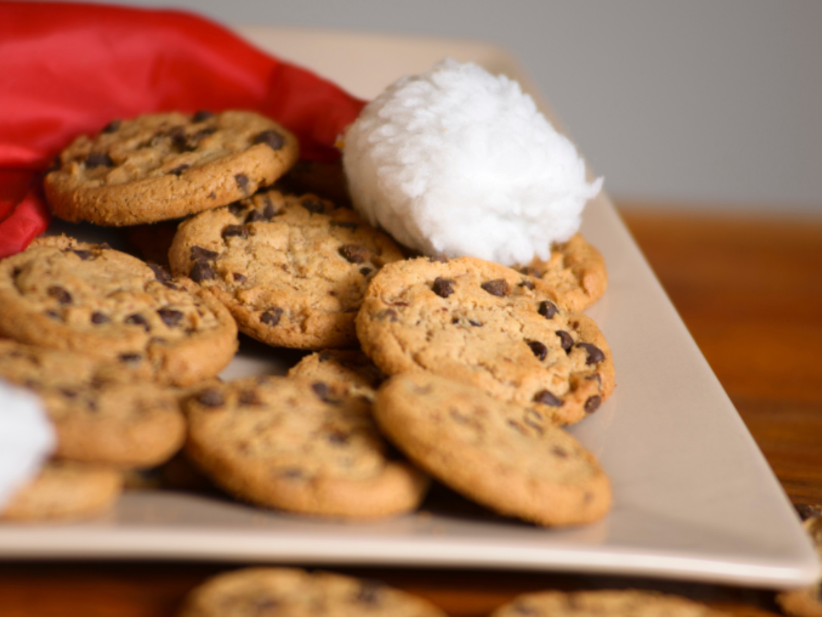 <b> </b>Las galletas de chocolates son una tradición de los padres, para colocarlas con un vaso de leche bajo el árbol de Navidad.