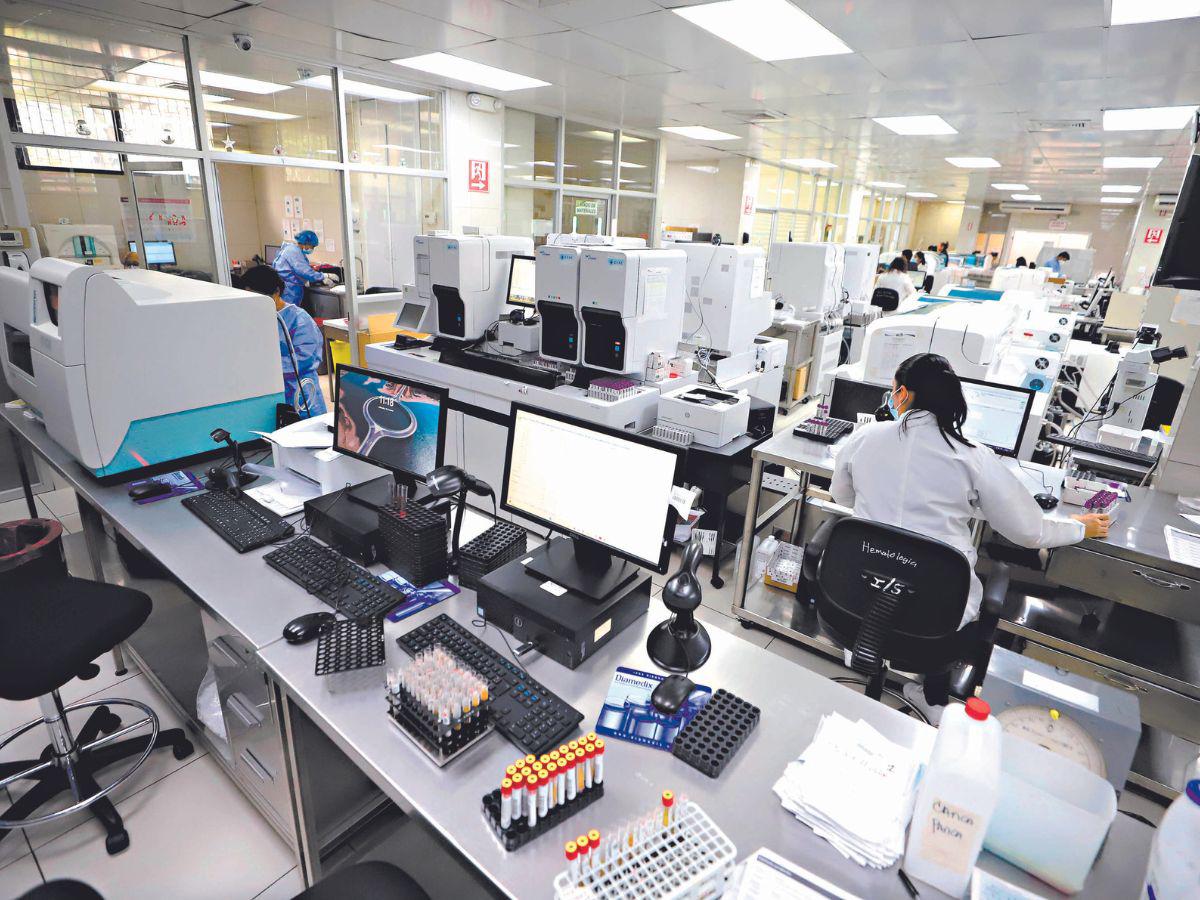 IHSS moderniza su laboratorio para atender a 2,000 pacientes diarios