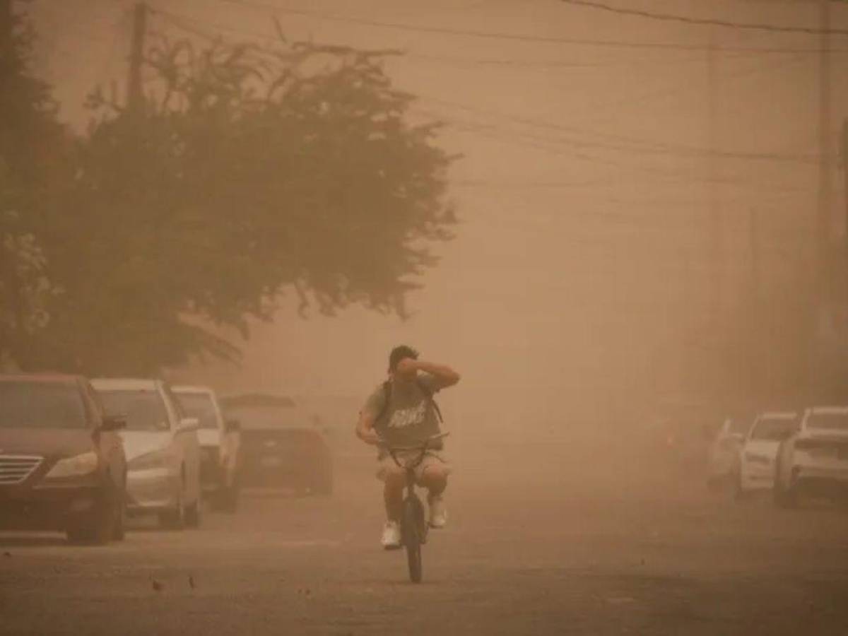 Videos: Las Apocalípticas imágenes que dejó la tormenta de arena que azotó a México