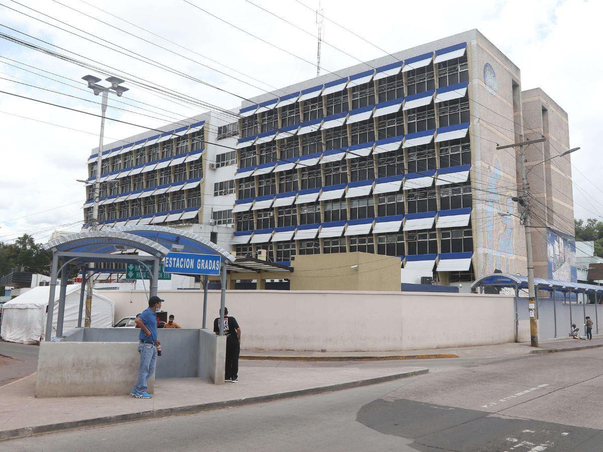 Piden renuncia de directores y jefes de área en el Hospital Escuela