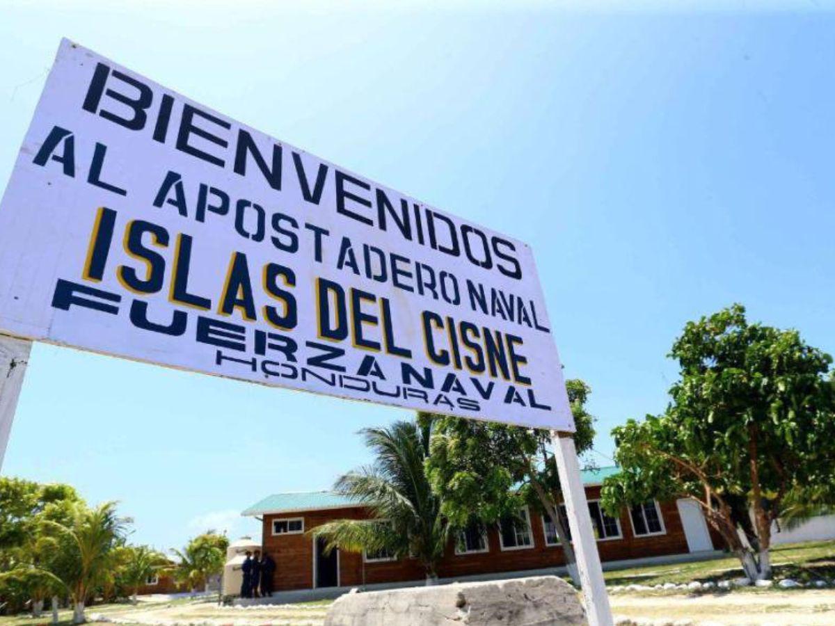 Condenan la opacidad para construir cárcel en Islas del Cisne
