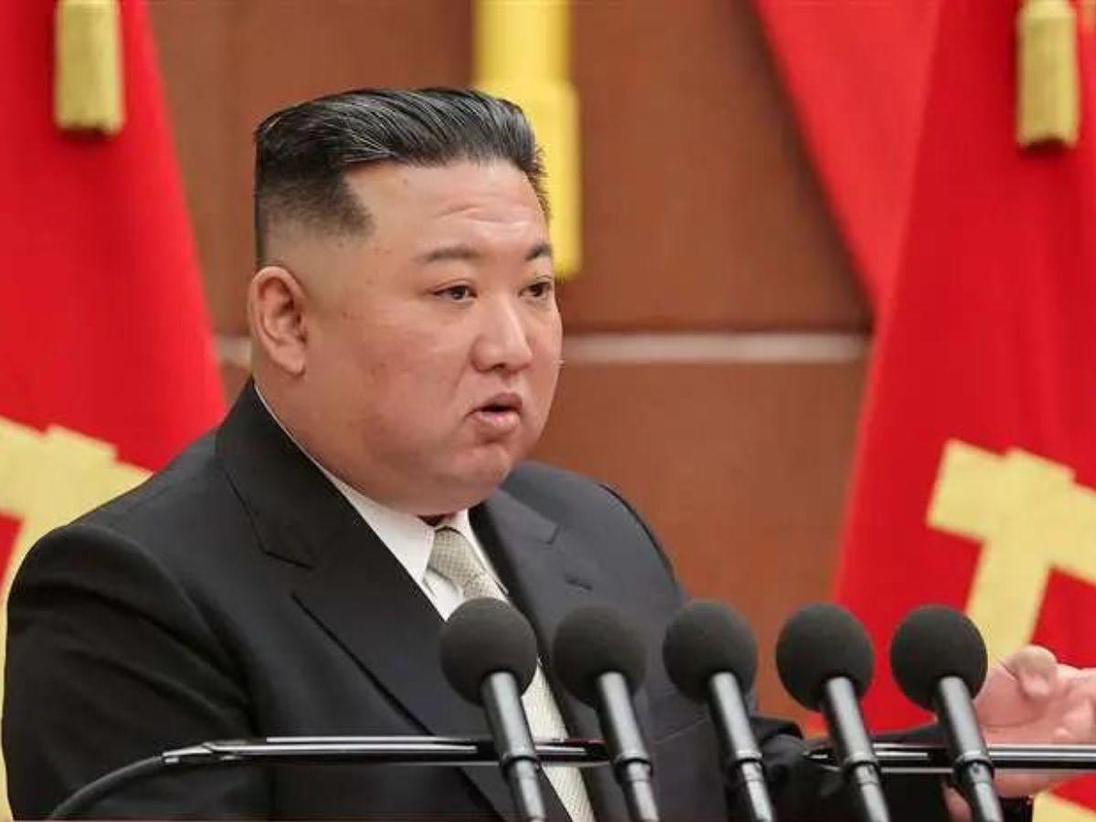 Kim Jong Un ordena a su ejército que se prepare para una posible “guerra”