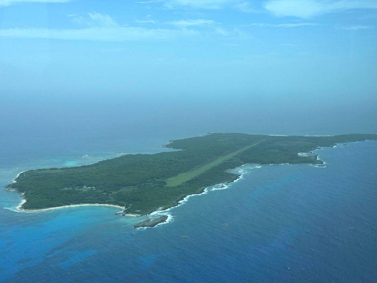 Biólogos se oponen a la prisión en las Islas del Cisne