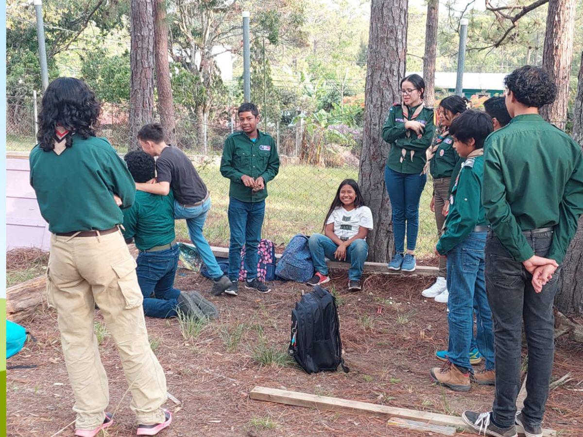 El movimiento Scout educa a niños y jóvenes con principios y valores