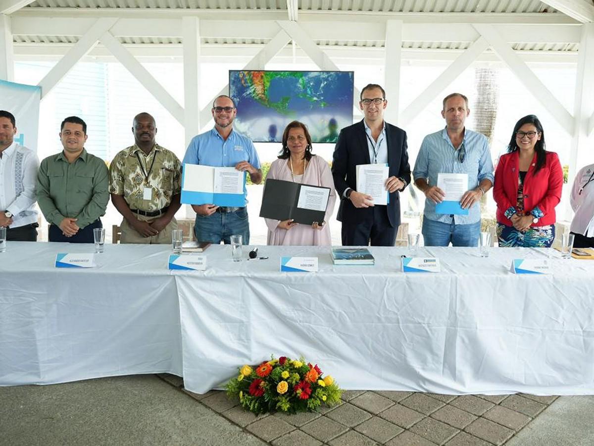 El documento fue firmado entre autoridades del Puerto de Roatán y el Instituto Hondureño de Turismo (IHT).