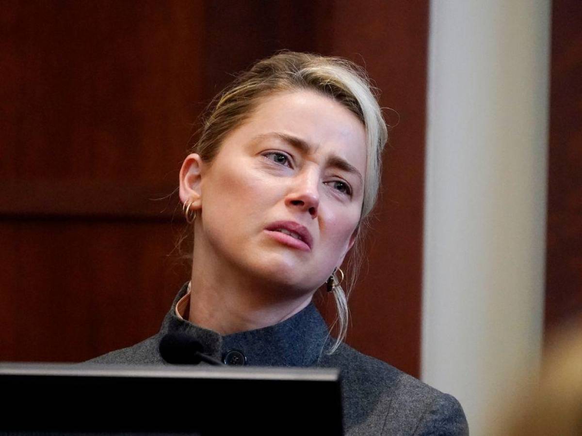 Amber Heard revela que pidió el divorcio a Johnny Depp porque temía por su vida