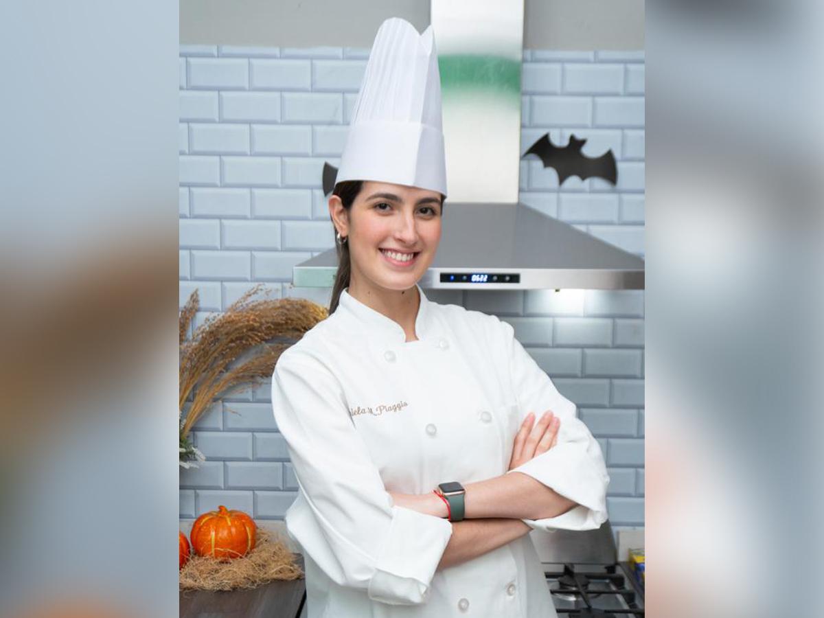 Chef Daniela Piaggio imparte clase de repostería