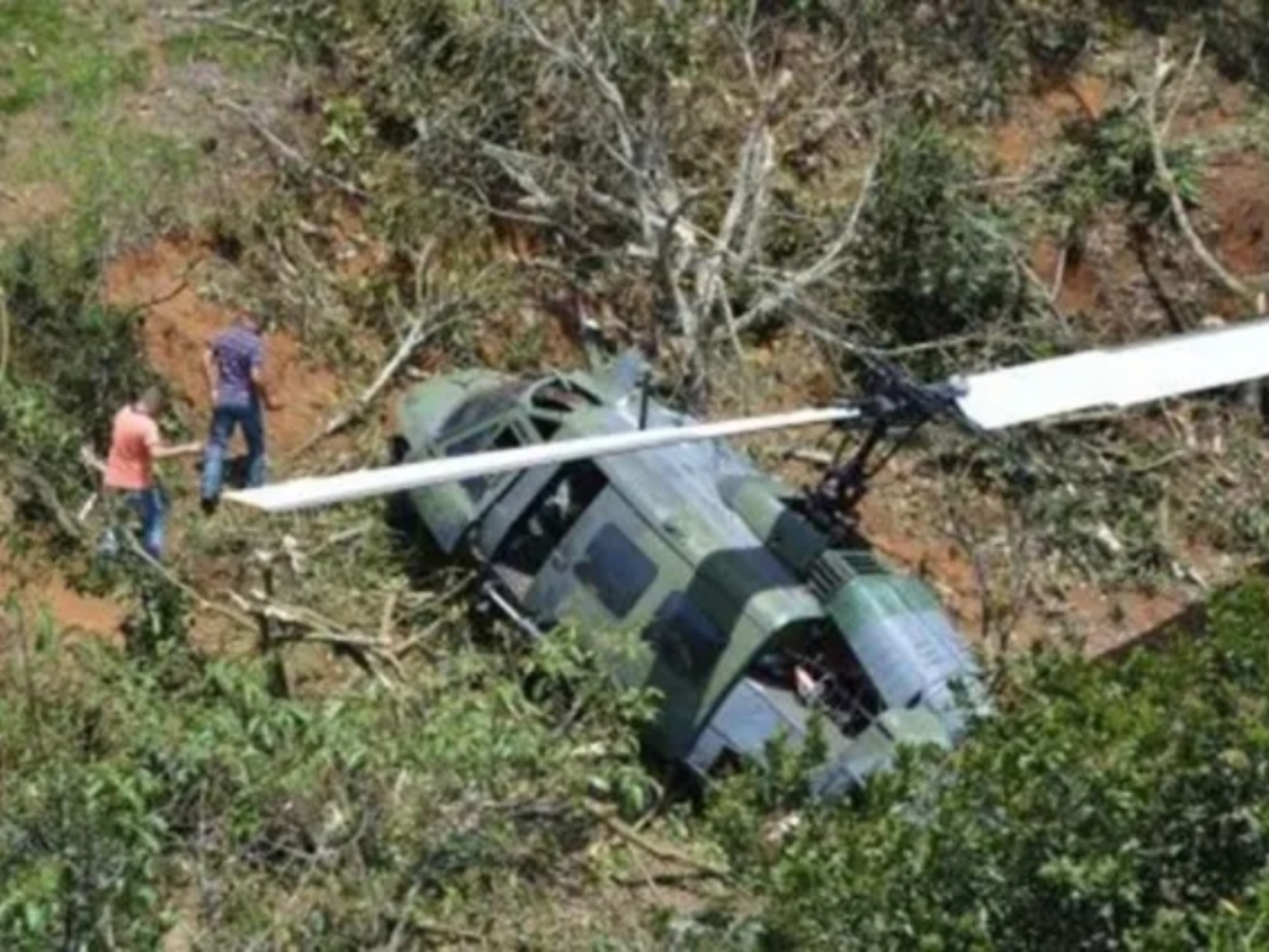 Hallan muertos a los ocho tripulantes de helicóptero accidentado en Ecuador