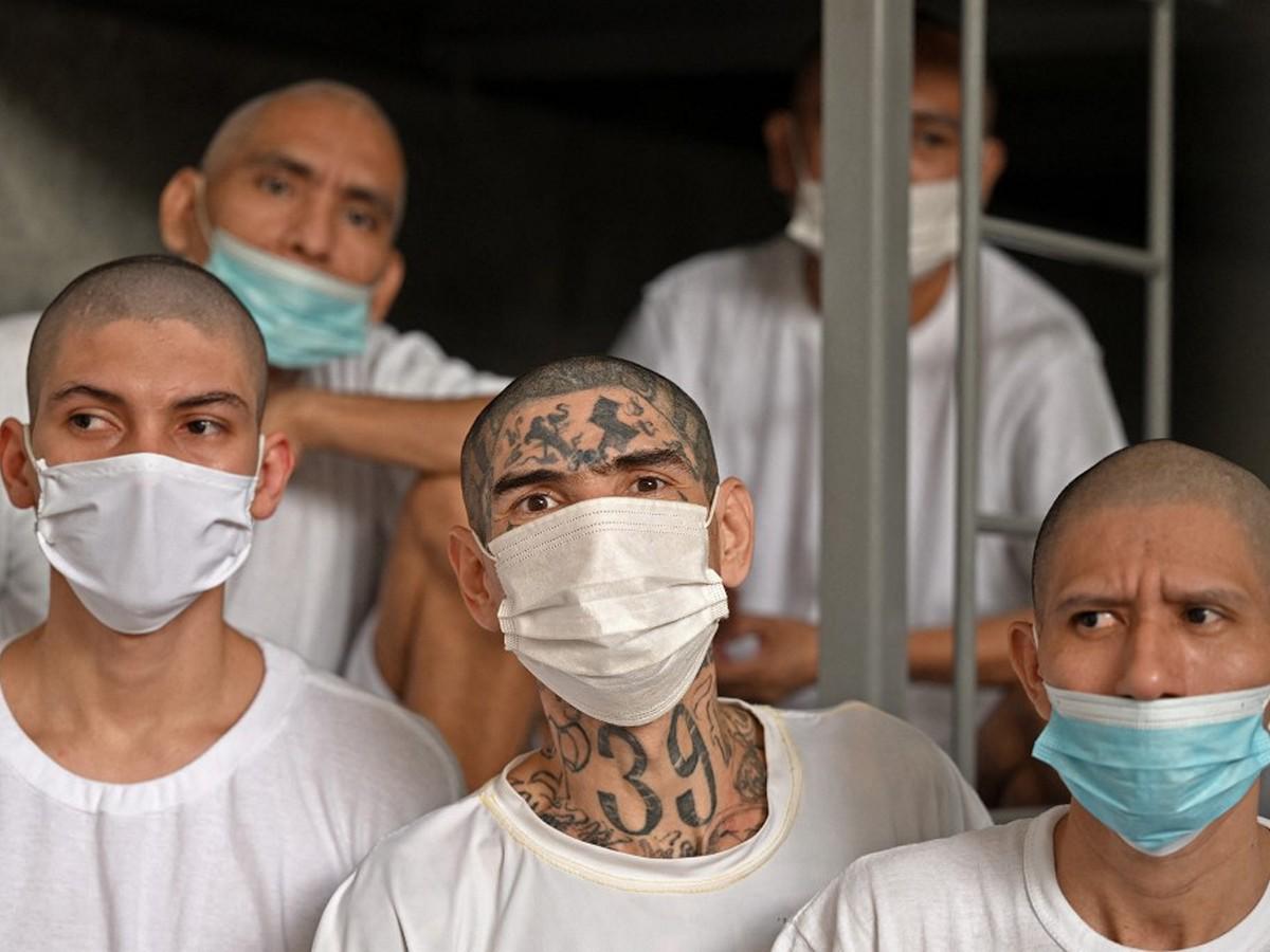 El Salvador realiza audiencia masiva contra cabecillas pandilleros