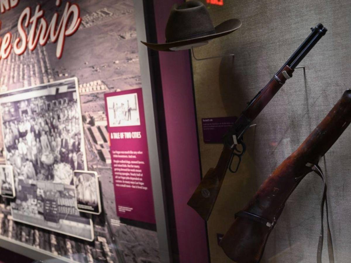 Las armas de fuego se exhiben dentro de The Mob Museum, el Museo Nacional del Crimen Organizado.