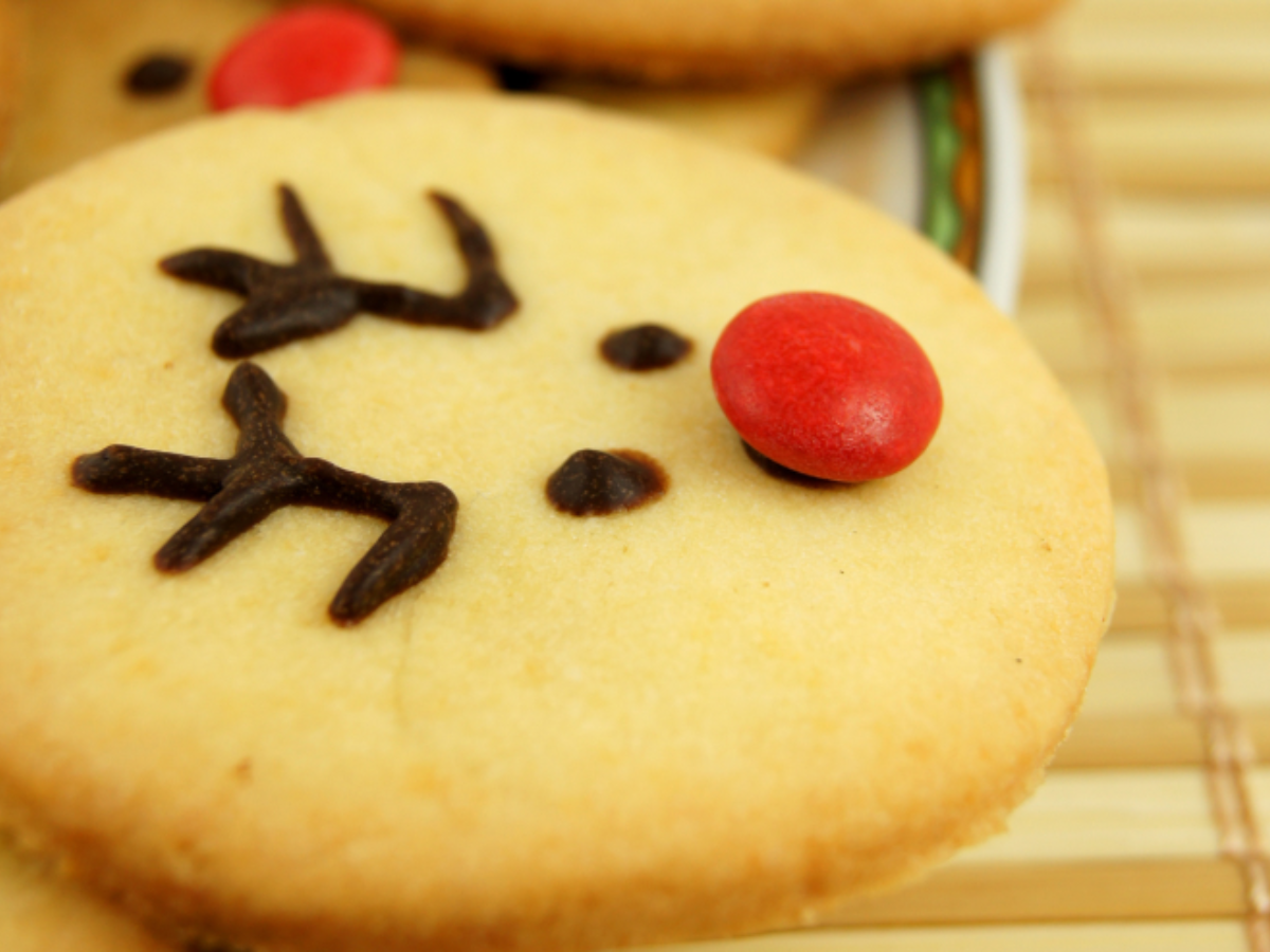 <b> </b>Las galletas de chocolates son una tradición de los padres, para colocarlas con un vaso de leche bajo el árbol de Navidad.