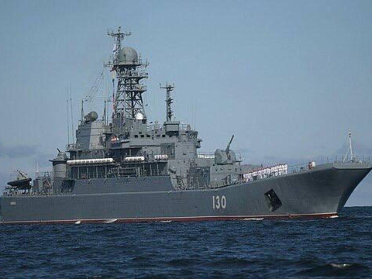 Ucrania afirma haber atacado dos buques rusos en Crimea