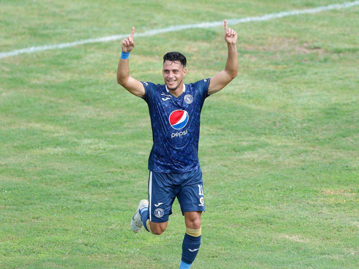 Ángel Tejeda llega a Costa Rica para unirse a las filas del Alajuelense