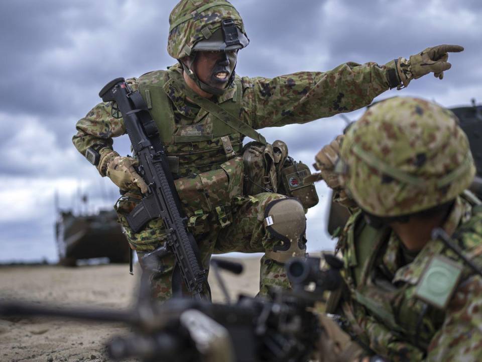 El personal militar activo en Japón cayó 10 por ciento desde 1990. Un ejercicio de entrenamiento.