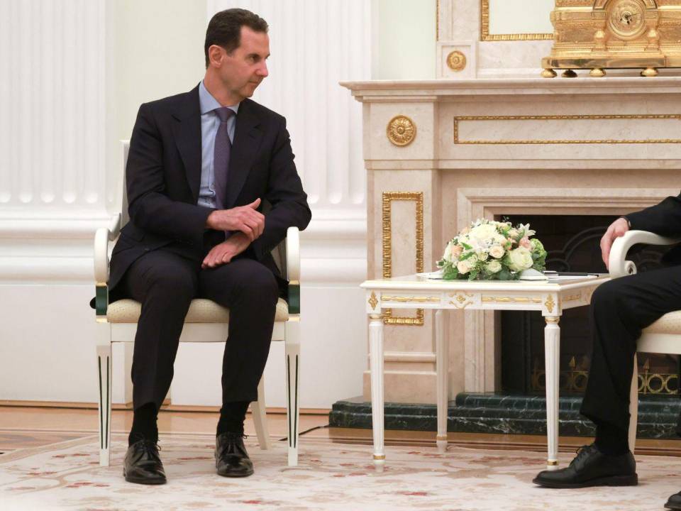 El Presidente Vladimir V. Putin de Rusia (der.), se reunió con el Presidente sirio, Bashar al-Assad, en Moscú el año pasado.