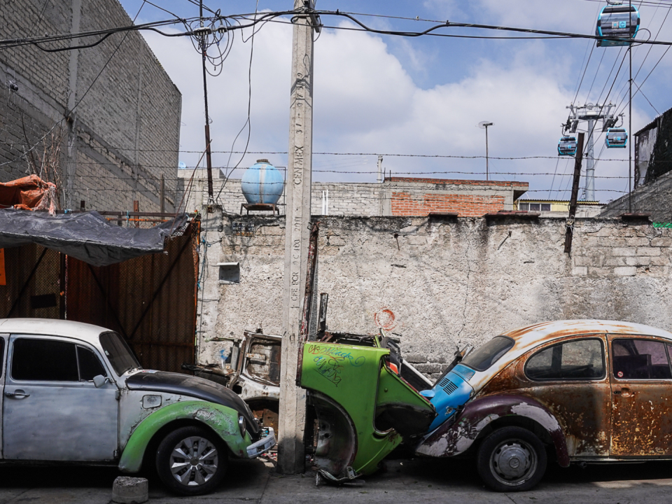 En Cuautepec, el vocho ha unido a generaciones de familias, a menudo pasado de padres a hijos.