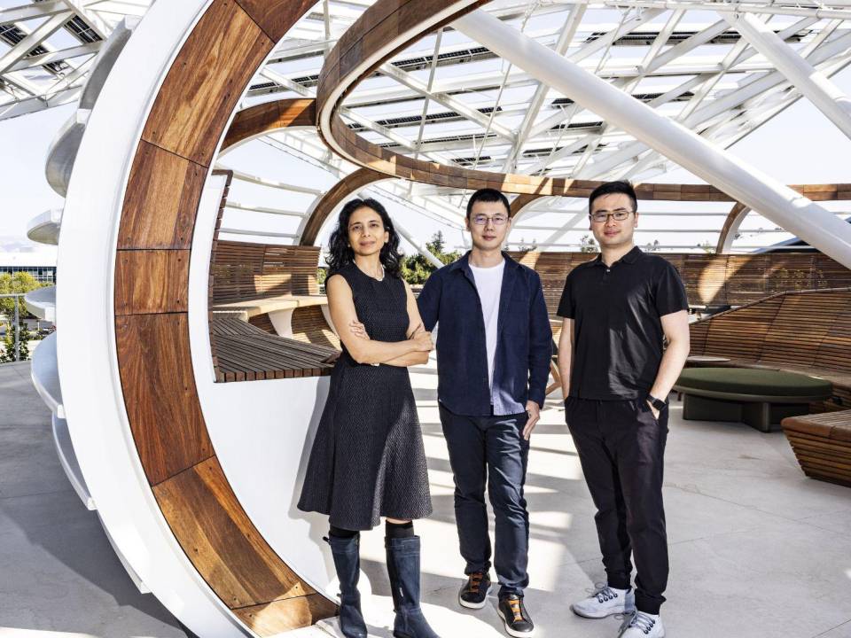 Miembros del equipo de investigación de IA en Nvidia, (de izq.) Anima Anandkumar, Yuke Zhu y Jim Fan..