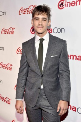 LAS VEGAS, NV - MARCH 30: Actor Brenton Thwaites attends the CinemaCon Big Screen Achievement Awards brought to you by the Coca-Cola Company at Omnia Nightclub at Caesars Palace during CinemaCon, the official convention of the National Association of Theatre Owners, on March 30, 2017 in Las Vegas, Nevada. (Photo by Alberto E. Rodriguez/Getty Images for CinemaCon)