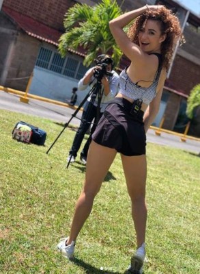 FOTOS: Así es la presentadora hondureña que flechó al portero de Marathón, Denovan Torres