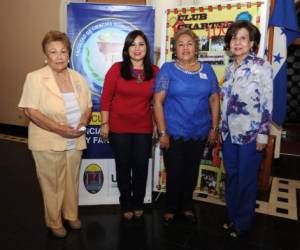 Ana María de Martínez, Tania Alvarado, Rosa María de Lozano y Mireya Argüello.