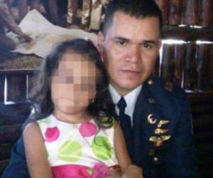 Dennis Mauricio Valdez junto a su hija en una imagen que quedará para el recuerdo.