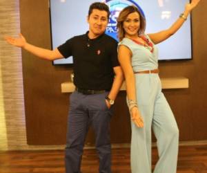 Arnaldo Estrada e Isis Argueta serán los anfitriones de Miss Verano ModaHN 2017.Ambos pertenecen al staff del programa 'Está pasando' transmitido por Canal 10.