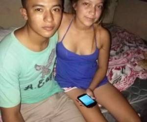 Darlin Cruz Fúnez posó en esta fotografía junto con su novio.