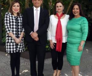 Alejandra Garay, Ricardo Moreno, María José Vinelli e Iris Ramos. Crédito: EL HERALDO/Emilio Flores