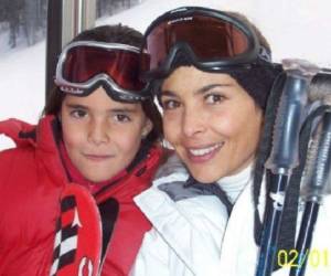 María junto a su madre, la fallecida Mariana Levy.