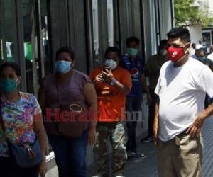 Según los expertos de la plataforma Todos Unidos contra el Covid-19 se puede abrir nuevamente la economía, pero con todas las medidas de precaución. Foto: Archivo/ EL HERALDO