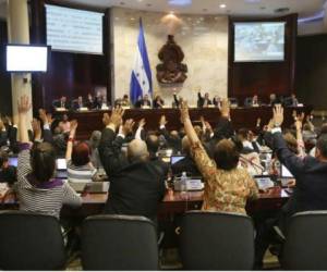 Los diputados temen ser contagiados por el Covid-19 que ingresó al país en los últimos días. Foto: Archivo/ EL HERALDO