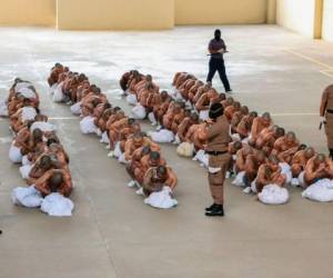 En un repunte de la violencia entre viernes y domingo, las pandillas han provocado la muerte de 50 personas en diferentes puntos del país. Foto: AFP