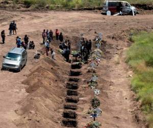 En México, como en otros países de la región, las autoridades han ordenado la construcción de fosas en los cementerios, ante la alta mortalidad por el Covid-19. Foto: AFP