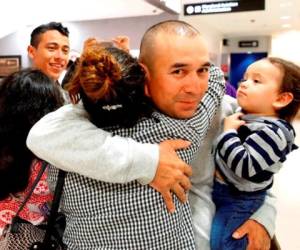 Los seis menores llegaron el jueves procedentes de El Salvador y son los primeros en ser aprobados bajo el Programa para Menores Centroamericanos.