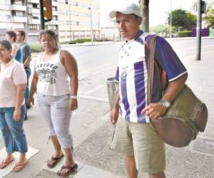 La mayoría de compatriotas viajaron como turistas y se quedaron a vivir en varias ciudades de España.