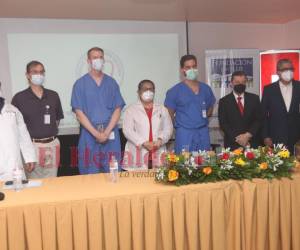 Los especialistas , autoridades del Hospital Escuela y El Tórax brindaron una conferencia de prensa.