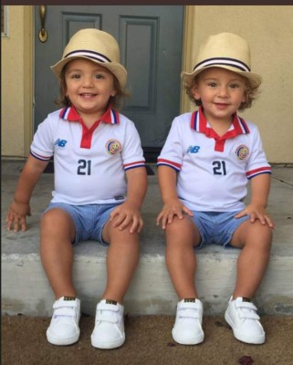 FOTOS: Ellos son los futbolistas que son padres de gemelos
