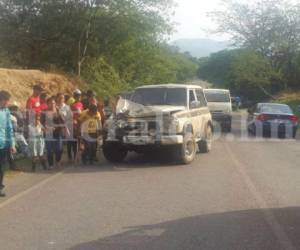 Al parecer el conductor de la camioneta gris placas PAF 9665 manejaba en estado de ebriedad (Foto: El Heraldo Honduras/ Noticias de Honduras)