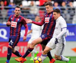 El Real Madrid dominó el encuentro, logrando superar la presión del Eibar, que apenas inquietó la portería defendida por Keylor Navas.