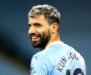 Agüero es uno de los socios futbolísticos que mejor se adapta en la selección al juego de su amigo Lionel Messi. Foto:AFP