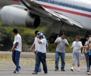 Guatemala firmó un acuerdo de cooperación de asilo con Estados Unidos para recibir a los catrachos, este aún no ha entrado en vigencia. Foto: EL HERALDO.