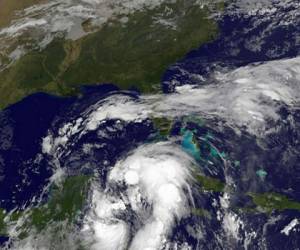 Según el Centro Nacional de Huracanes de Estados Unidos, Nate debe entrar al Golfo de México el fin de semana y podría tomar fuerza de huracán y arremeter contra el sur de Estados Unidos. Foto: AFP