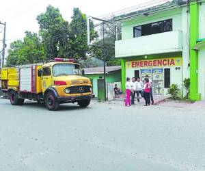 Los otros dos bomberos fueron llevados a una clínica privada, donde actualmente se recuperan.
