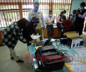 La semana pasada se desarrolló un simulacro en 284 municipios con resultados satisfactorios, según las autoridades electorales que detectaron algunos errores que “son superables”. Foto: El Heraldo