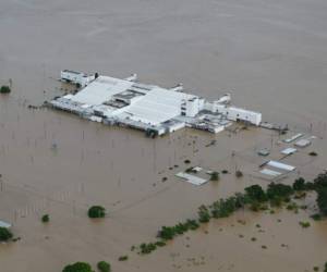 El aeropuerto Ramón Villeda Morales de nuevo quedó bajo el agua debido a las lluvias ocasionadas por Iota en el territorio.