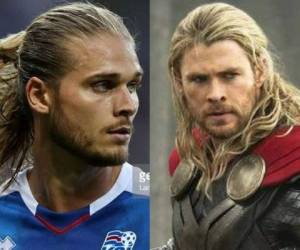 Para muchos de sus fans, el defensa islandés Rurik Gislason tiene un gran parecido con el actor Chris Hemsworth, quien interpreta a Thor en la película del mismo nombre. (Foto: Instagram)